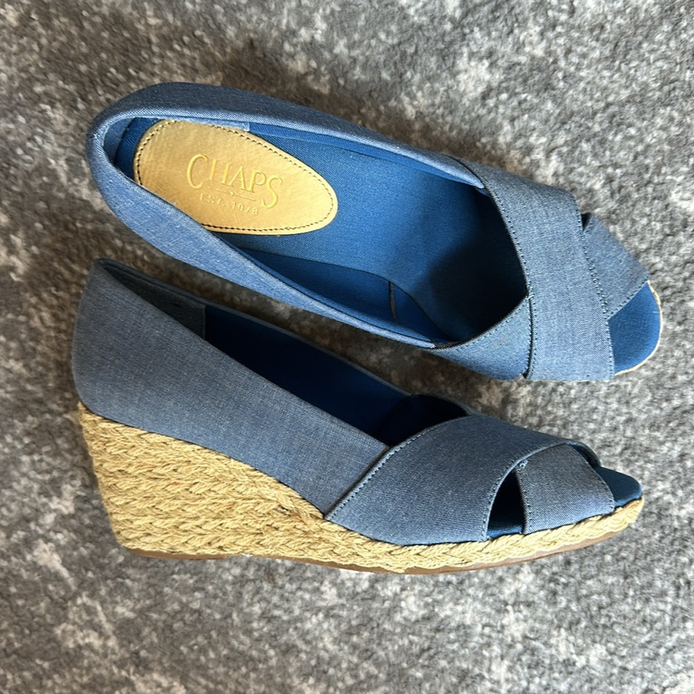 Chaps 💚 Blue and Tan Wedge Espadrilles - Picture 3 of 13